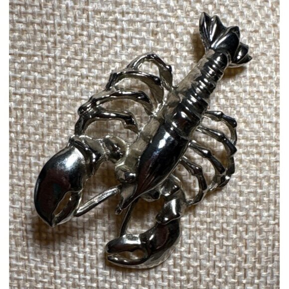 Lobster Brooch Pin Silver Tone Jewelry Unique Design Sealife Nautical 2" - Picture 1 of 9